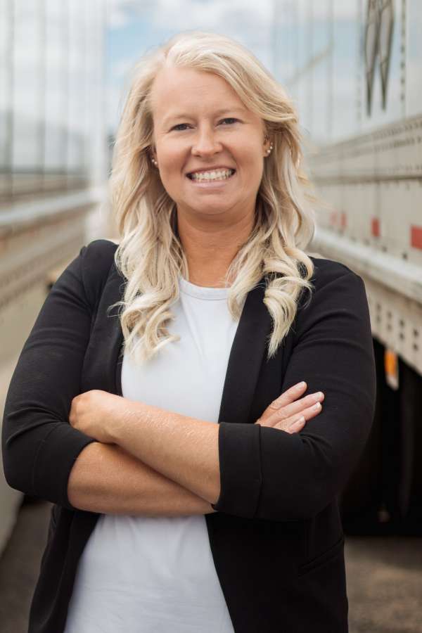 Photo of Melissa Hoppman